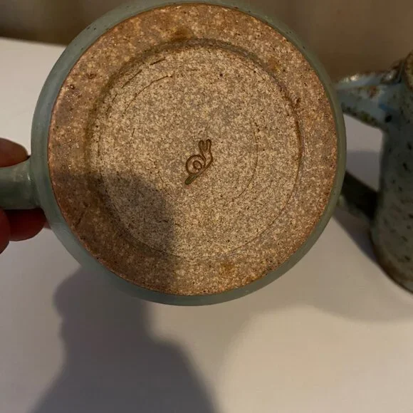 Set of 2 Rustic Stoneware‎ Mugs Green and Brown Speckled Handmade Look - Picture 7 of 8